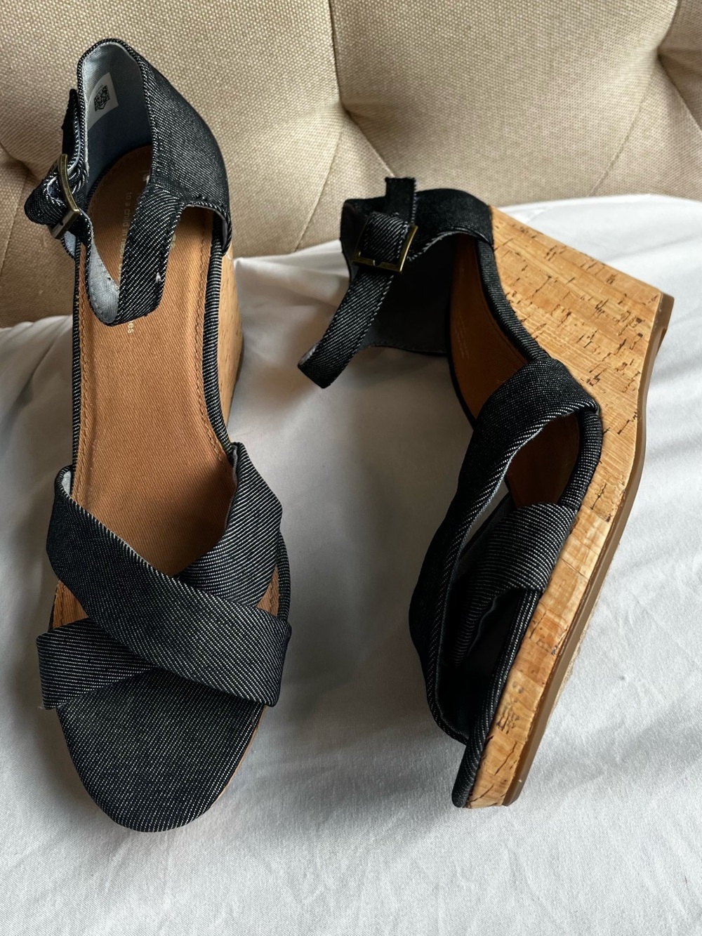 TOMS Denim Blue Platform Wedge Sandals Size 9W